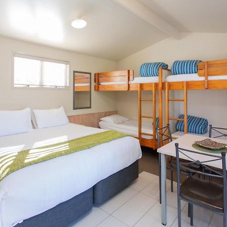 Lake Taupo Holiday Resort ภายนอก รูปภาพ