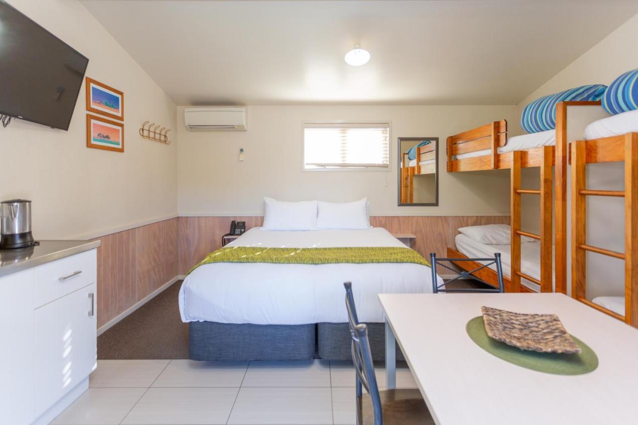 Lake Taupo Holiday Resort ภายนอก รูปภาพ