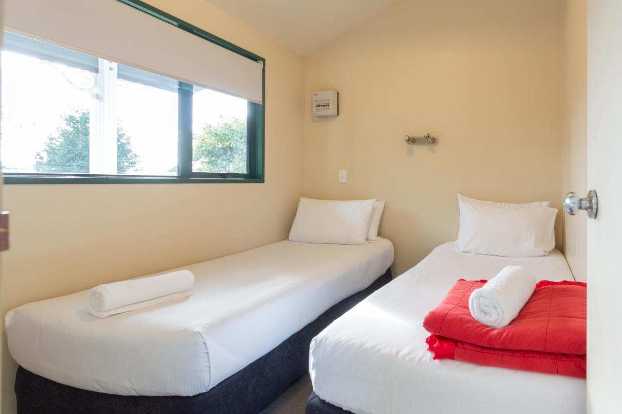 Lake Taupo Holiday Resort ภายนอก รูปภาพ