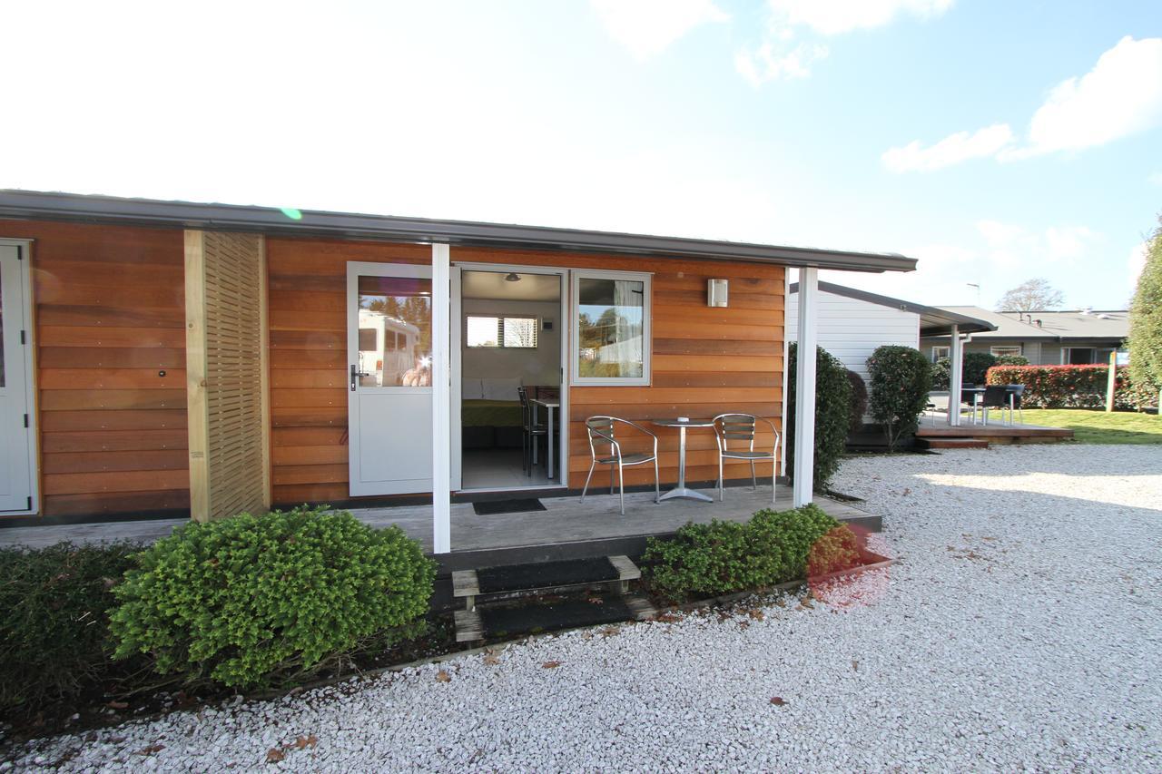 Lake Taupo Holiday Resort ภายนอก รูปภาพ